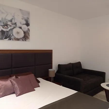 42 Zoned Aparthotel Kopaonik
