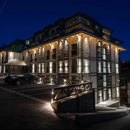 42 Zoned Aparthotel